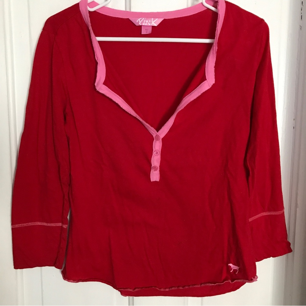 🔥3/$25 2002 PINK VS Red & Pink Henley Sz |‎ M
